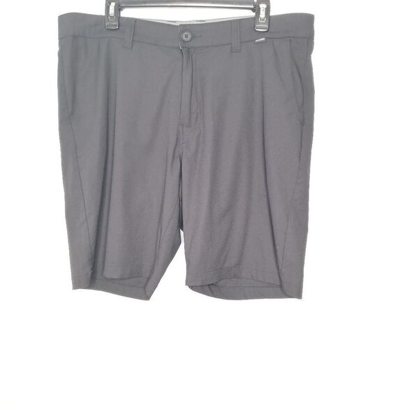 Travis Mathew black shorts size 36 - Picture 1 of 6